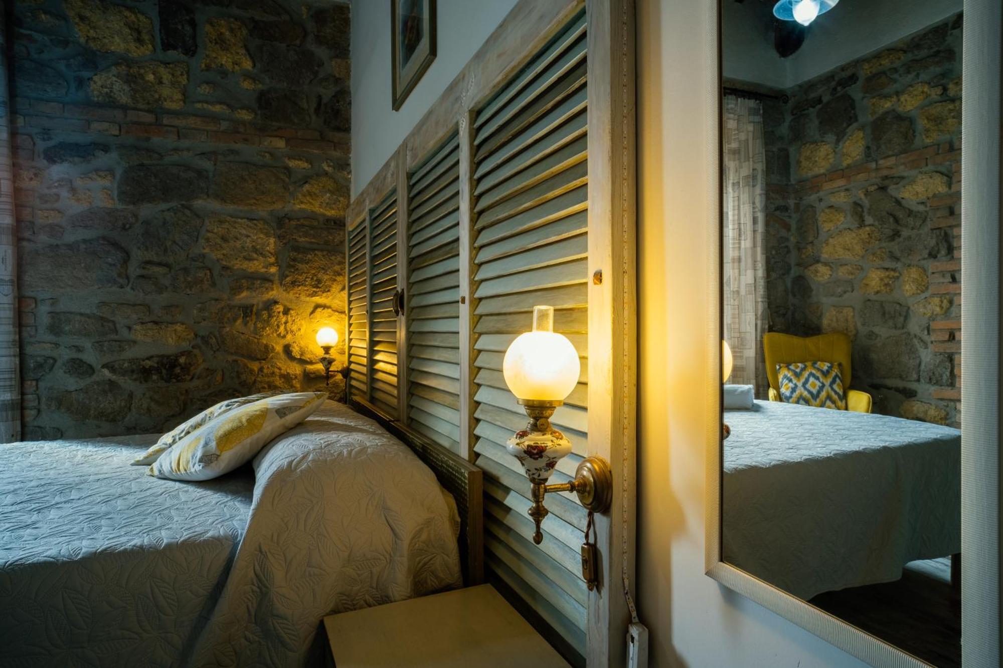 Locanda Villa Naumanni ตาร์กวิเนีย ภายนอก รูปภาพ