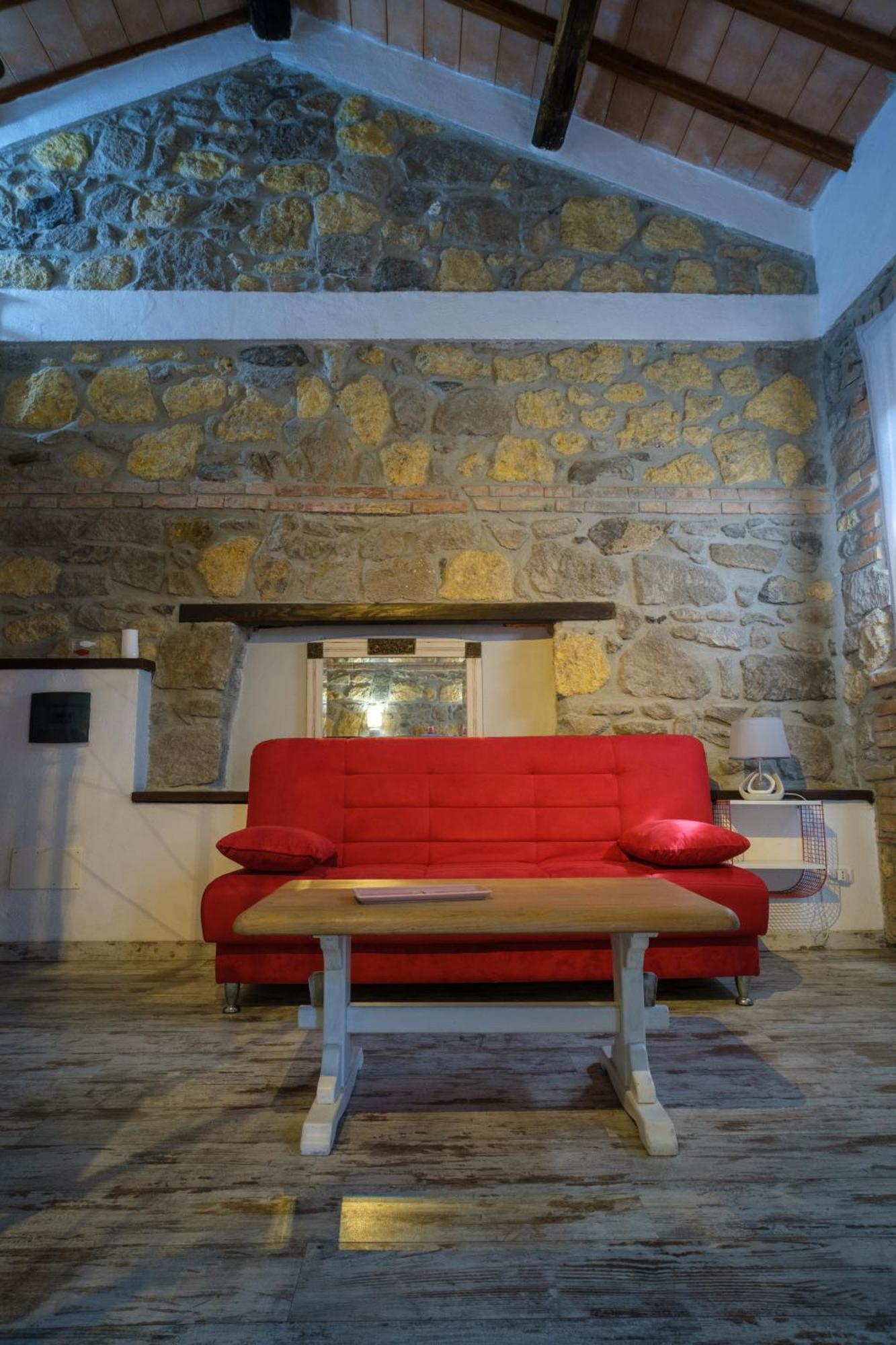 Locanda Villa Naumanni ตาร์กวิเนีย ภายนอก รูปภาพ
