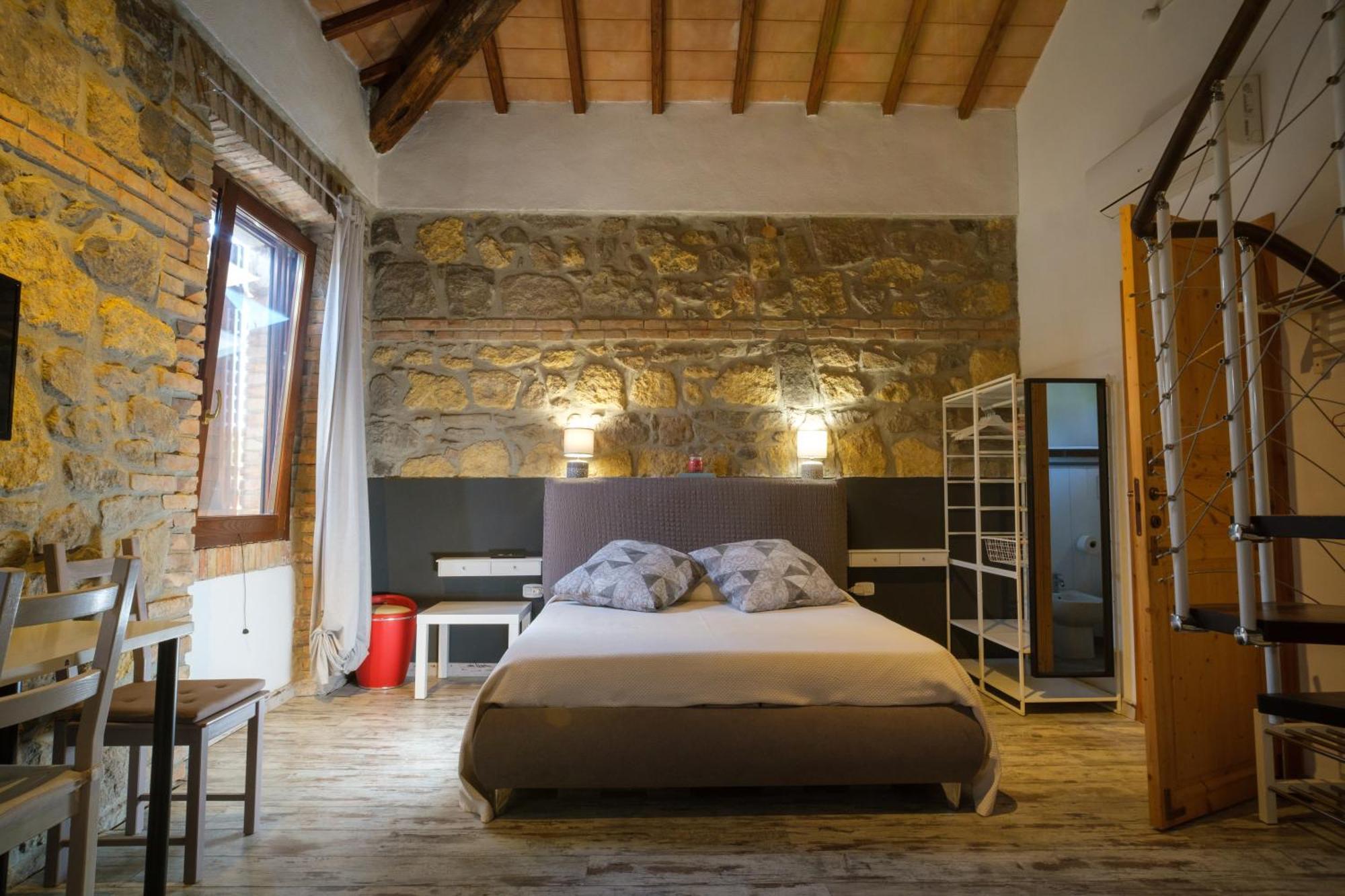 Locanda Villa Naumanni ตาร์กวิเนีย ภายนอก รูปภาพ