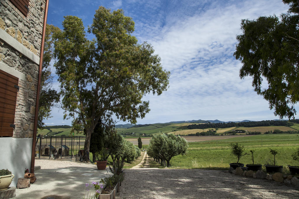 Locanda Villa Naumanni ตาร์กวิเนีย ภายนอก รูปภาพ